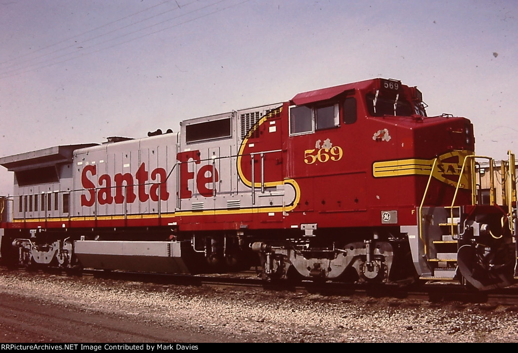 ATSF 569